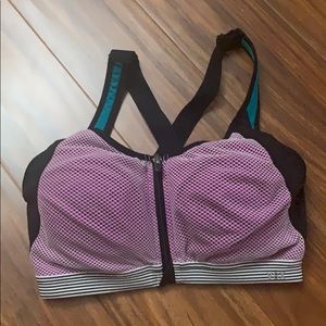 VS sports bra